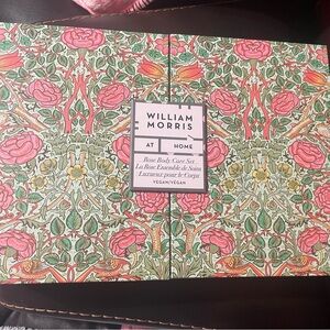 William Morris At Home Rose Body Care Set - Pink and Green